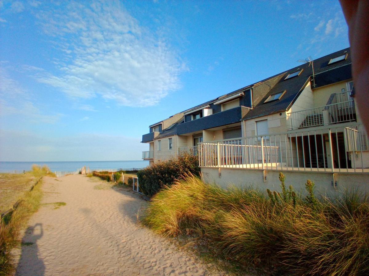 Duplex Les Pieds Dans L' Eau Apartment Jullouville-les-Pins Exterior photo